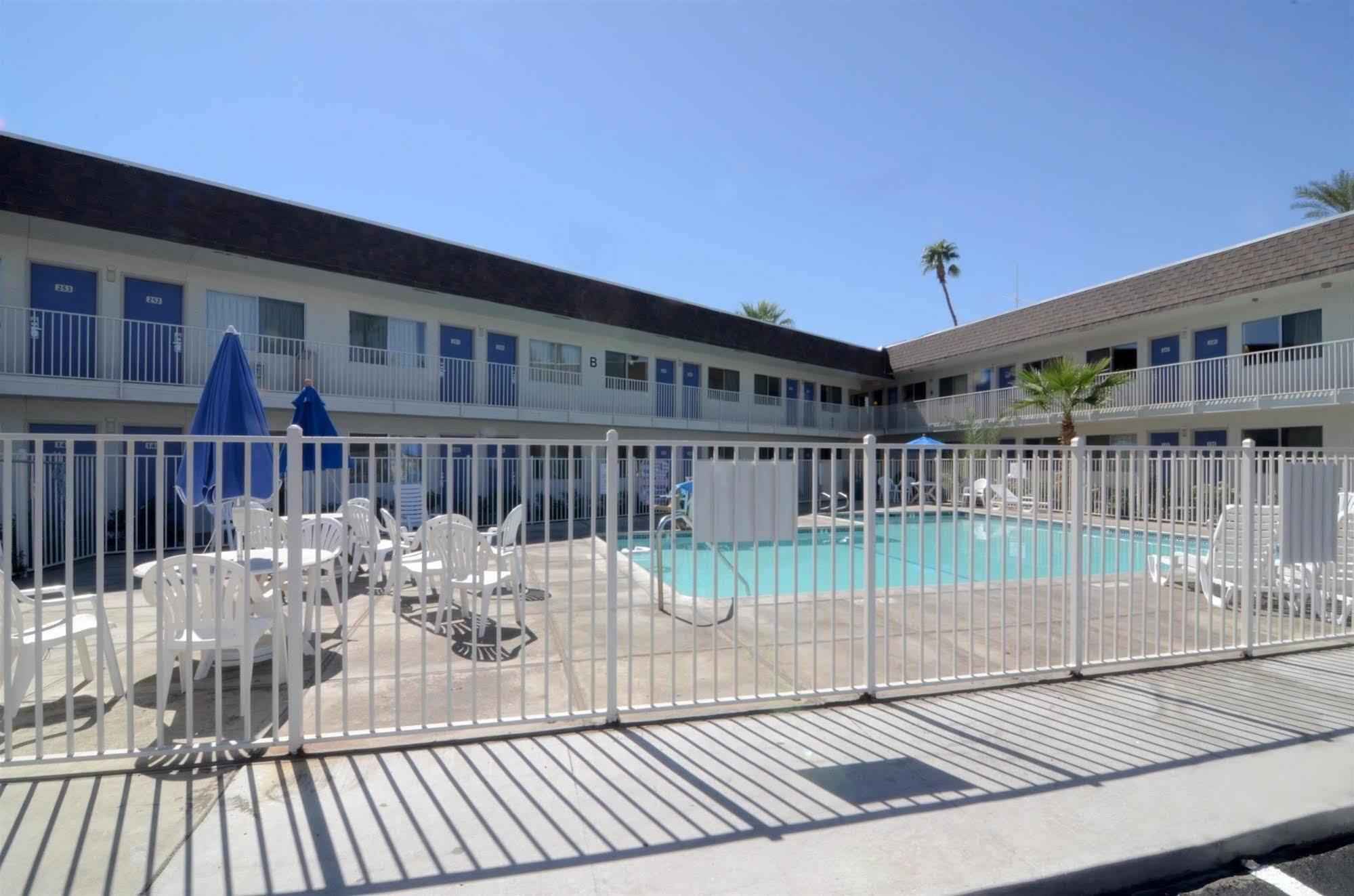 Motel 6-Indio, Ca - Palm Springs Ngoại thất bức ảnh